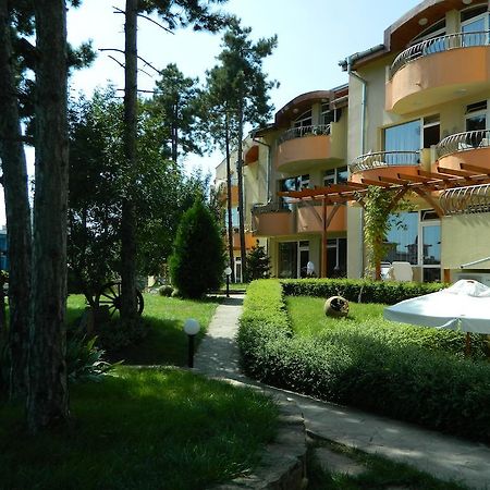 Family Hotel Privileg Солнечный берег Экстерьер фото
